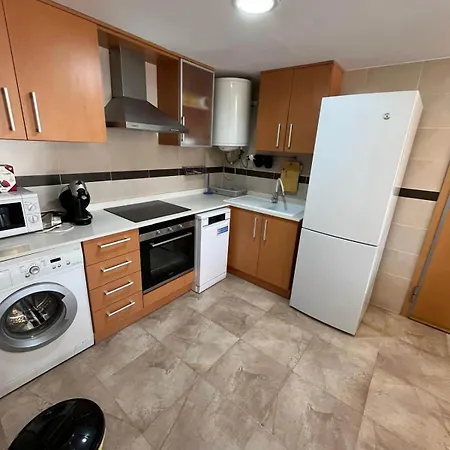 Familiar Golf Mar 4 Apartment